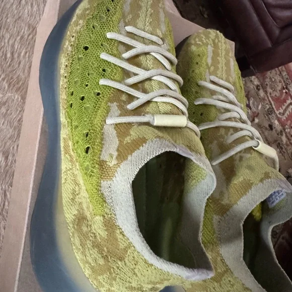 Hylite Yeezy Boost 380